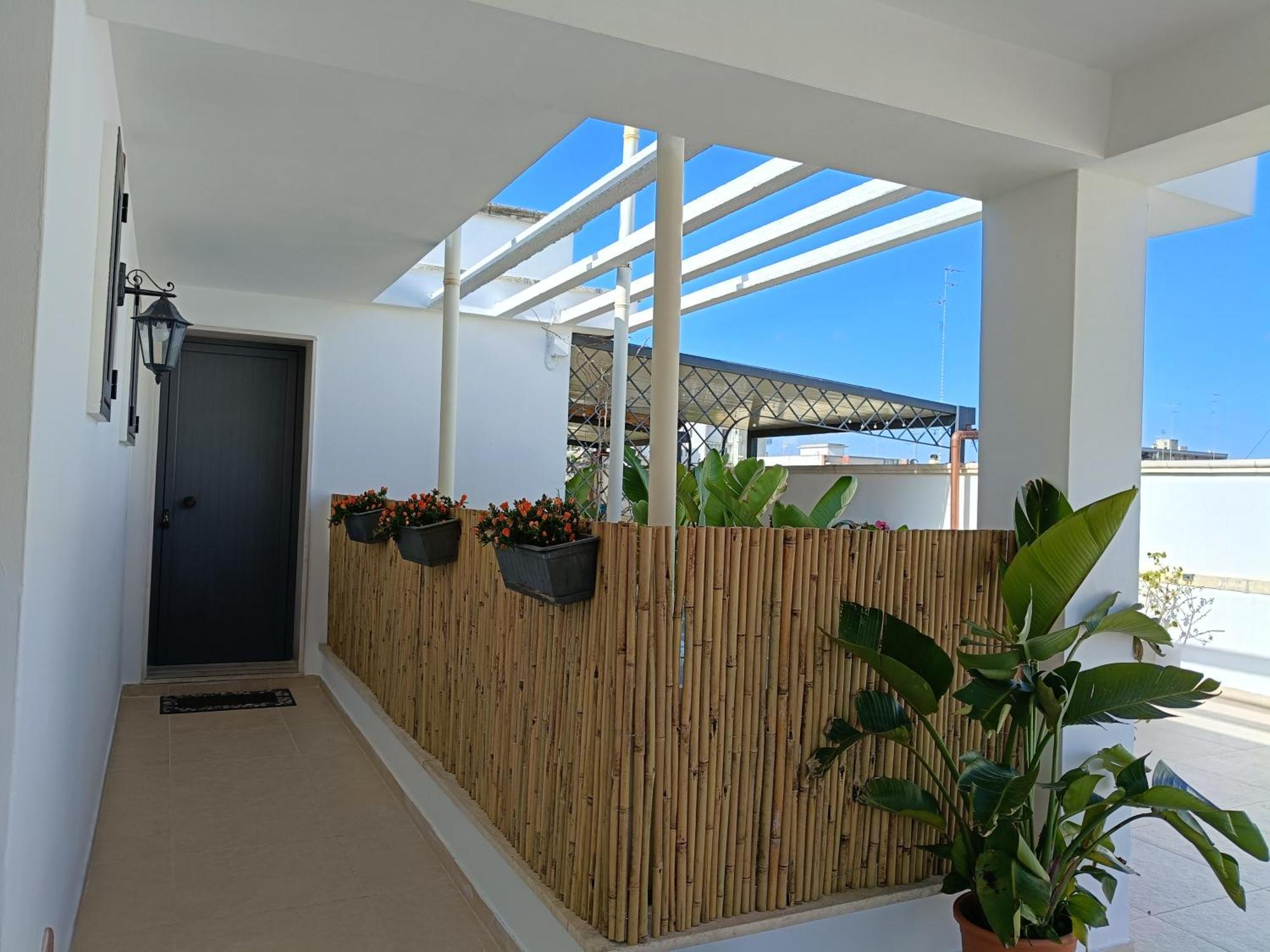 Terrazza 44 Apartment Лече Екстериор снимка
